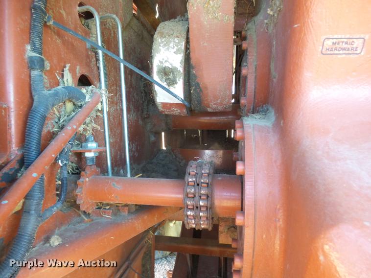 image for item DA4612 2000 AGCO Hesston 4910 large square baler