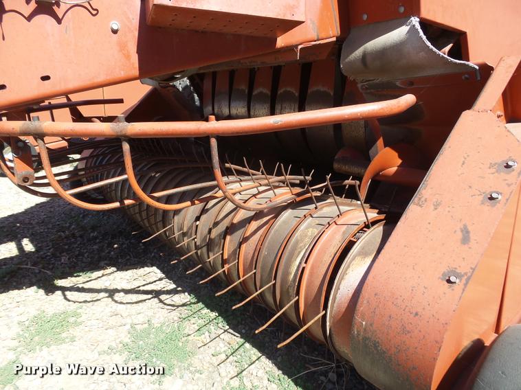 image for item DA4612 2000 AGCO Hesston 4910 large square baler