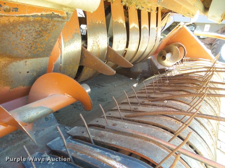 image for item DA4612 2000 AGCO Hesston 4910 large square baler