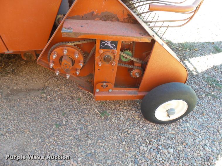 image for item DA4612 2000 AGCO Hesston 4910 large square baler