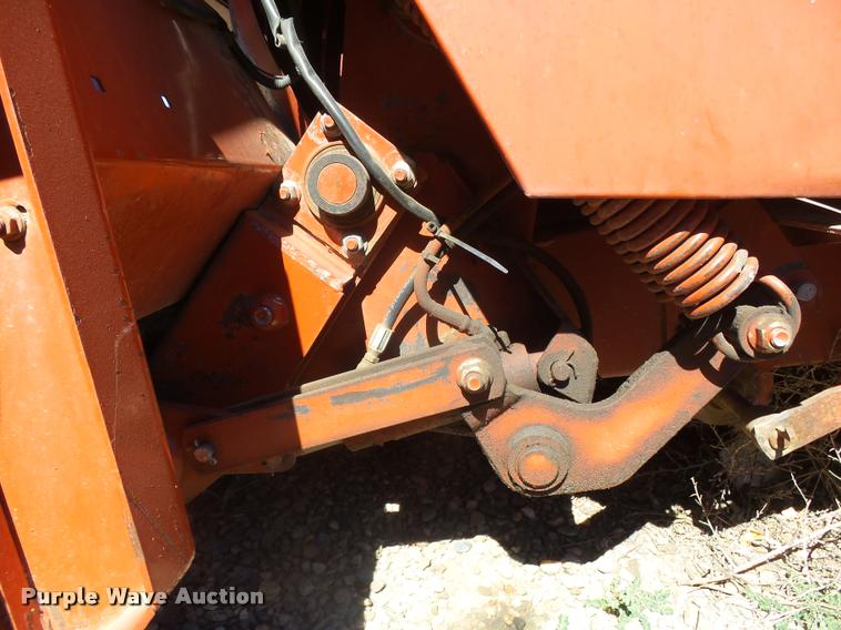 image for item DA4612 2000 AGCO Hesston 4910 large square baler