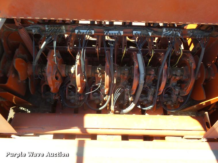 image for item DA4612 2000 AGCO Hesston 4910 large square baler