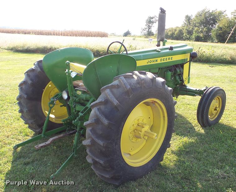 image for item DA8863 John Deere 420 tractor