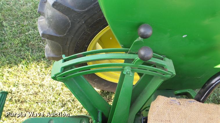 image for item DA8863 John Deere 420 tractor