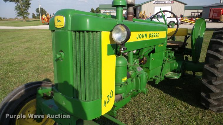 image for item DA8863 John Deere 420 tractor