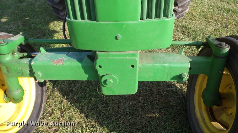 image for item DA8863 John Deere 420 tractor