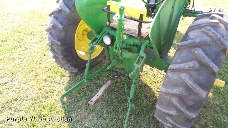 image for item DA8863 John Deere 420 tractor