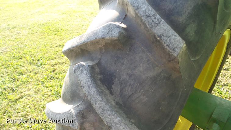 image for item DA8863 John Deere 420 tractor