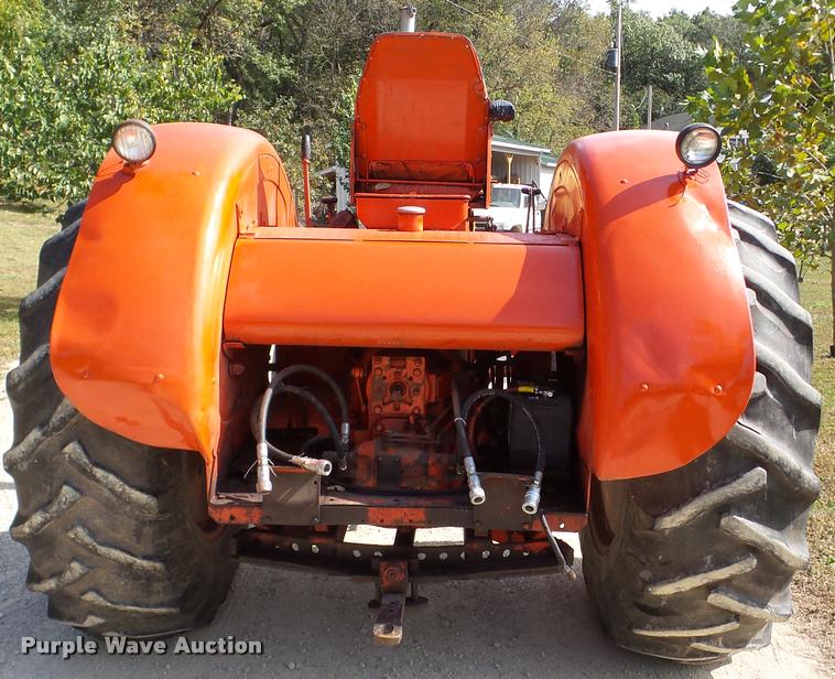 image for item DA8870 Case 930 Comfort King Wheatland tractor