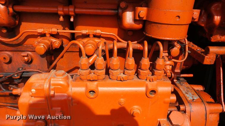 image for item DA8870 Case 930 Comfort King Wheatland tractor