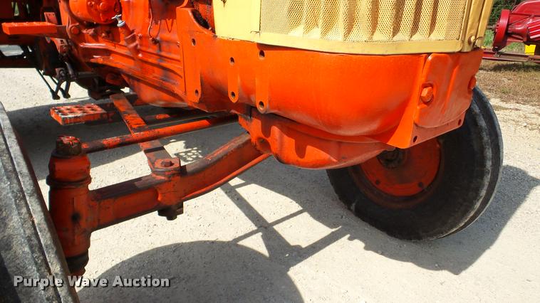 image for item DA8870 Case 930 Comfort King Wheatland tractor