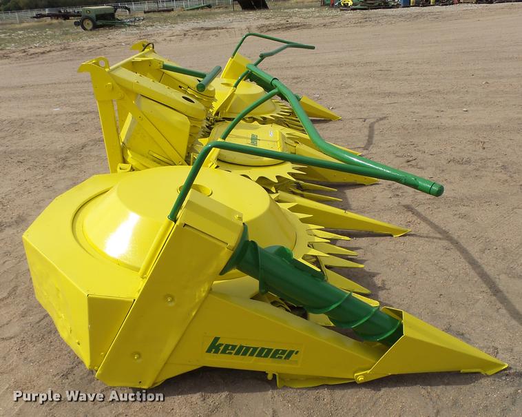 image for item DA9918 1995 Kemper Champion 4500 rotary corn head
