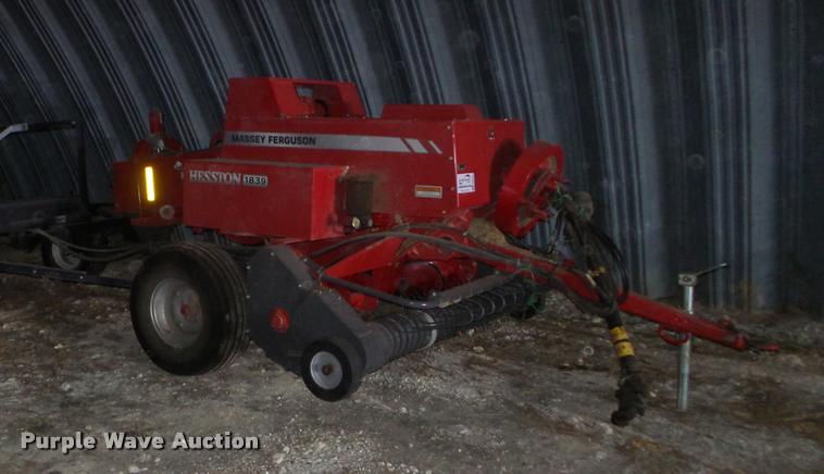 image for item DB3506 Massey-Ferguson Hesston 1839 small square baler