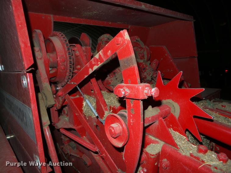 image for item DB3506 Massey-Ferguson Hesston 1839 small square baler