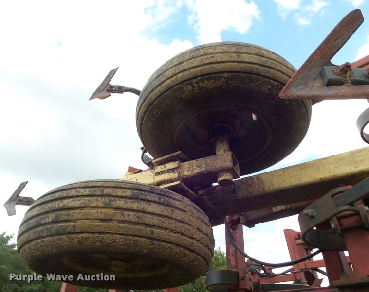 image for item DB3544 Krause 4237HR cultivator