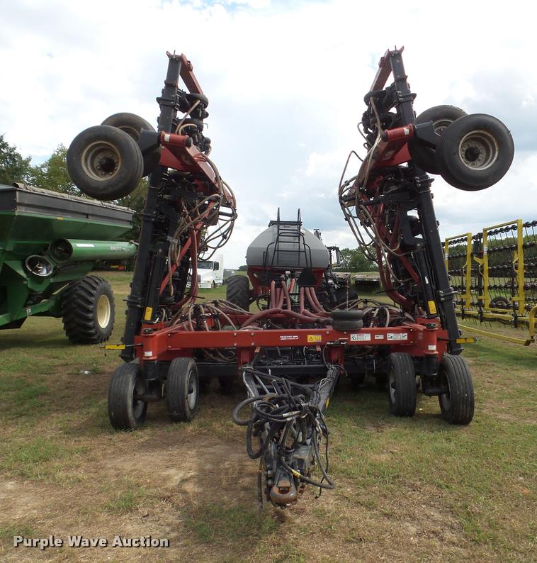 image for item DB3546 Case IH SDX40 40' air seeder