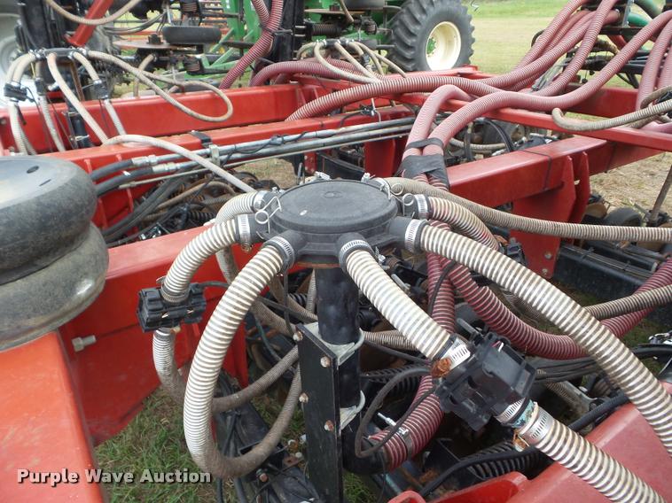 image for item DB3546 Case IH SDX40 40' air seeder