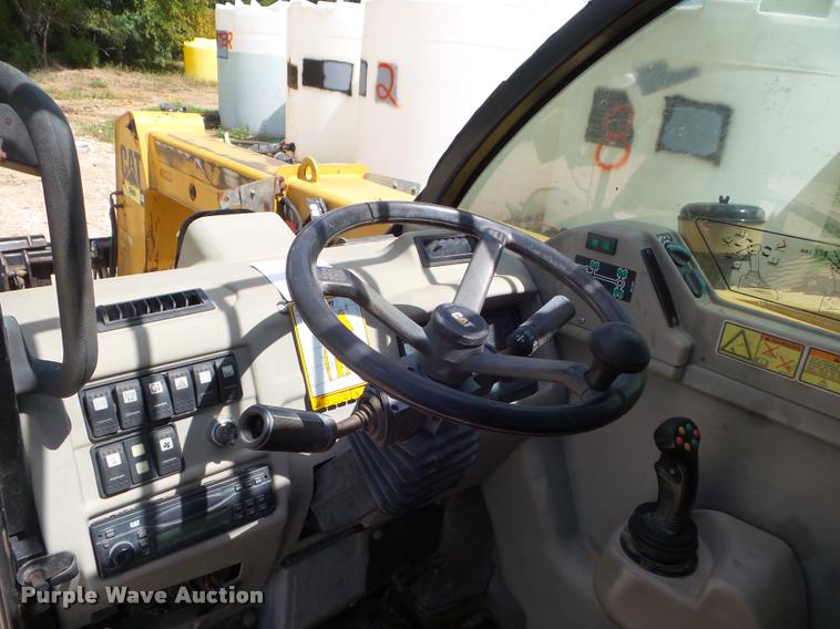 image for item DB3551 2007 Caterpillar TH215 telehandler