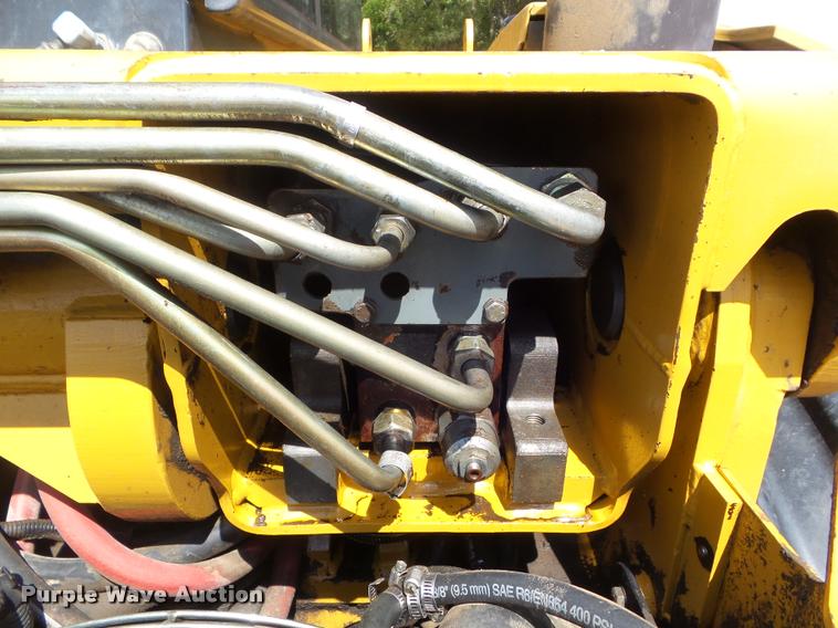 image for item DB3551 2007 Caterpillar TH215 telehandler