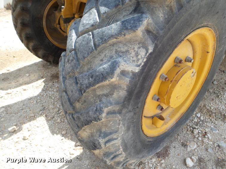 image for item DB3551 2007 Caterpillar TH215 telehandler