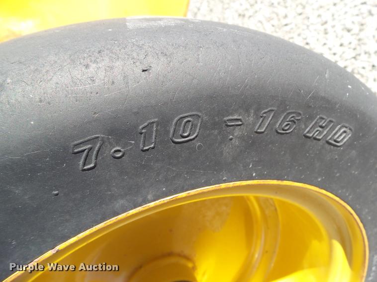 image for item G9553 2011 Vermeer 605 Super M Cornstalk Special round baler