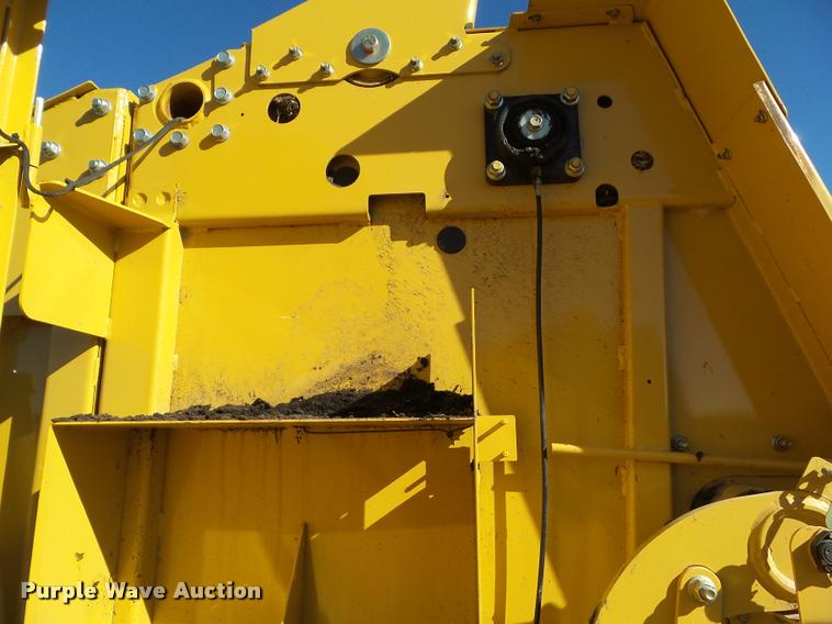 image for item G9553 2011 Vermeer 605 Super M Cornstalk Special round baler