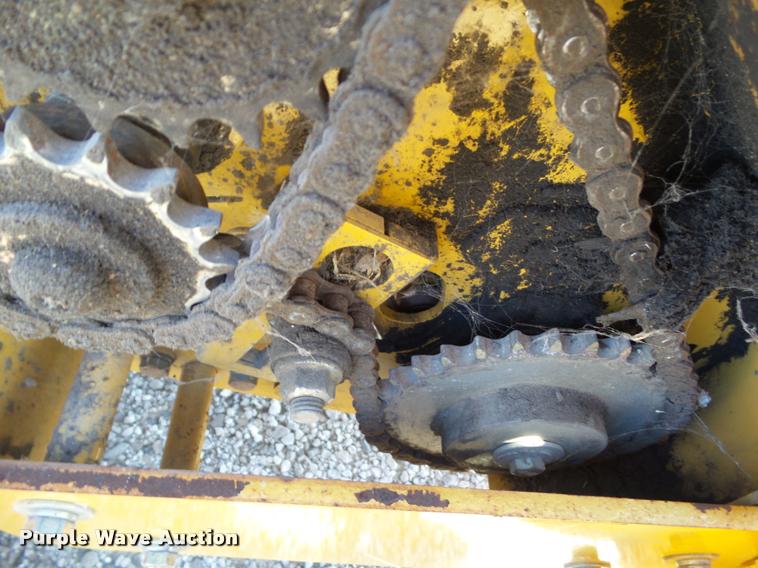 image for item G9553 2011 Vermeer 605 Super M Cornstalk Special round baler