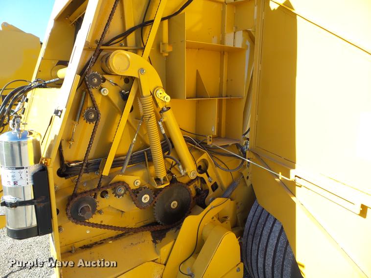 image for item G9553 2011 Vermeer 605 Super M Cornstalk Special round baler