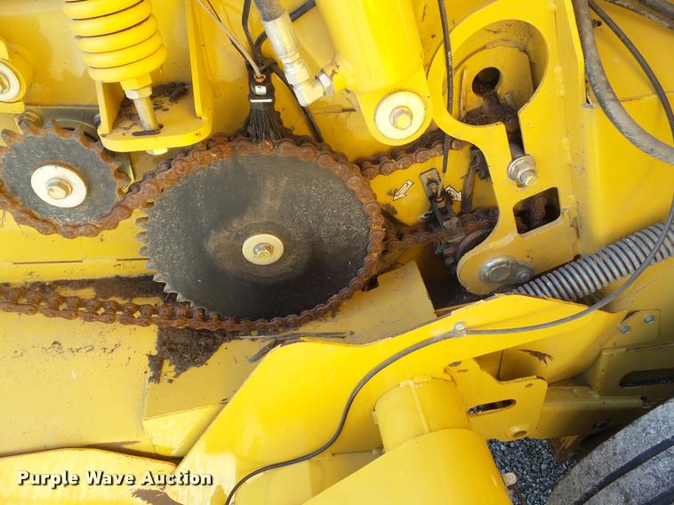 image for item G9553 2011 Vermeer 605 Super M Cornstalk Special round baler