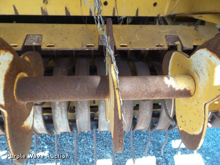 image for item G9553 2011 Vermeer 605 Super M Cornstalk Special round baler