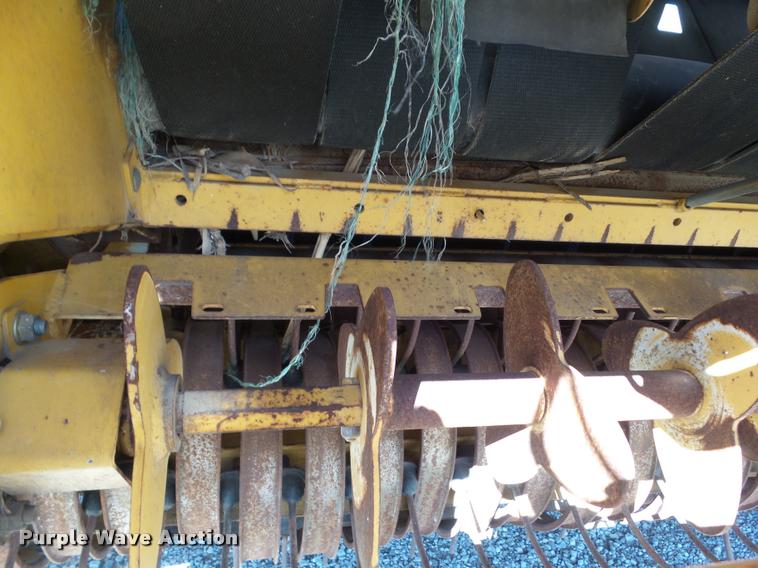 image for item G9553 2011 Vermeer 605 Super M Cornstalk Special round baler