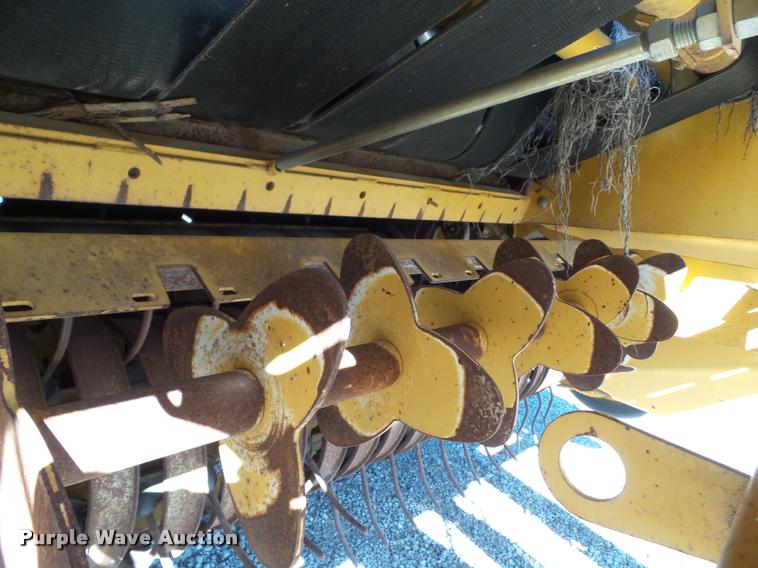 image for item G9553 2011 Vermeer 605 Super M Cornstalk Special round baler