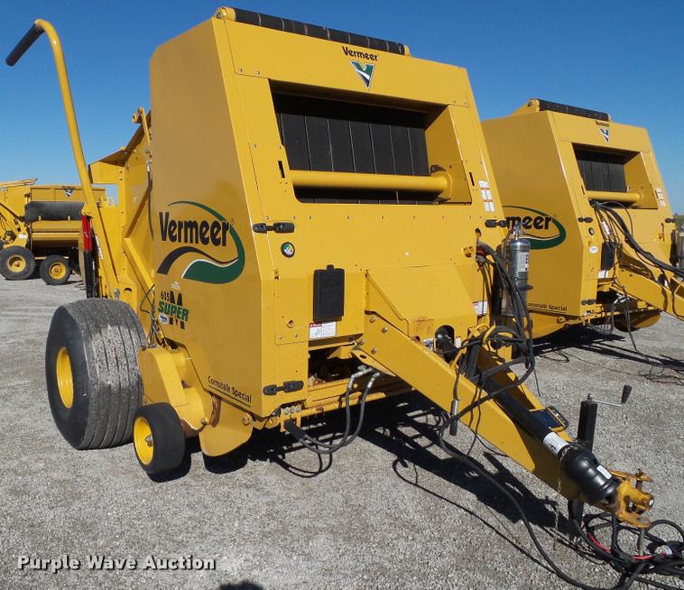image for item G9554 2014 Vermeer 605 Super M Cornstalk Special round baler