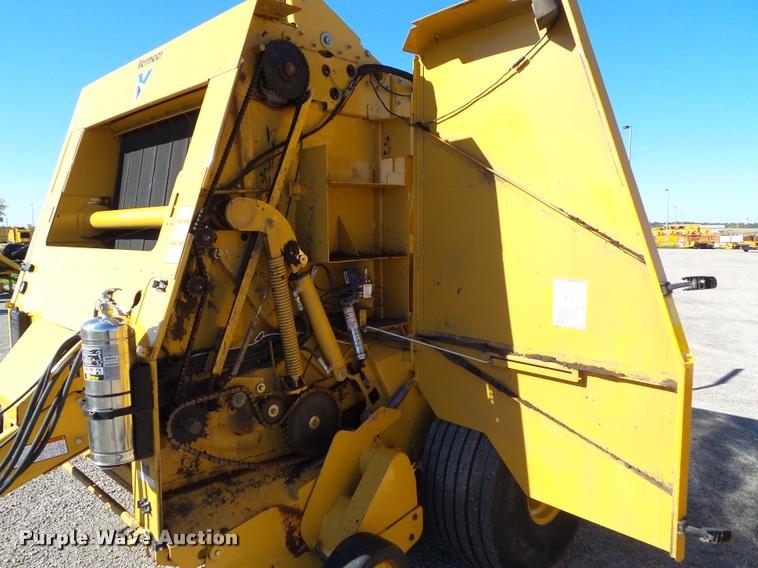 image for item G9554 2014 Vermeer 605 Super M Cornstalk Special round baler