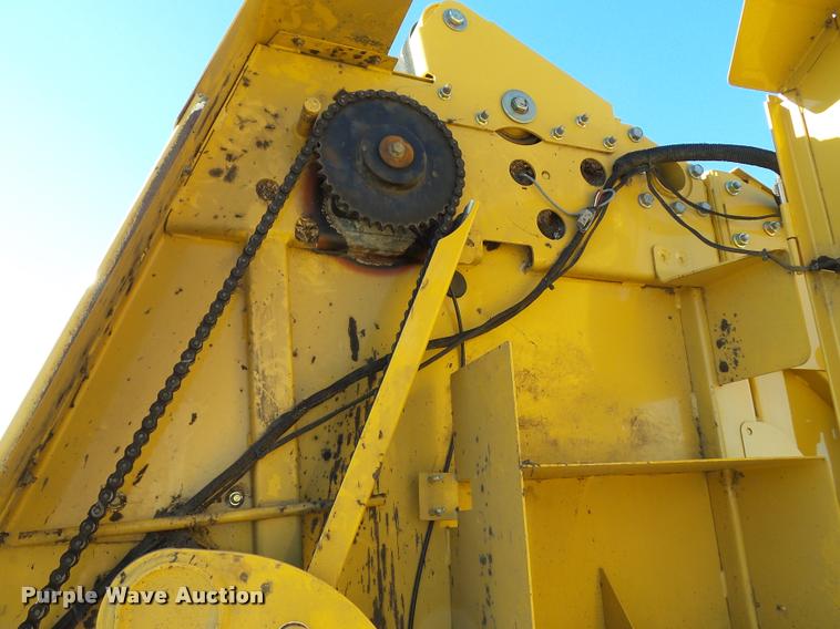 image for item G9554 2014 Vermeer 605 Super M Cornstalk Special round baler