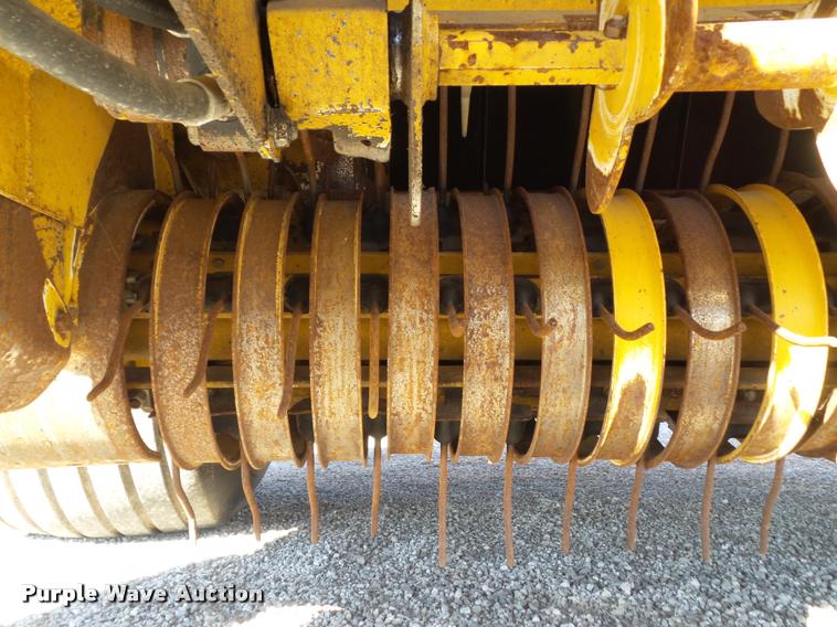 image for item G9554 2014 Vermeer 605 Super M Cornstalk Special round baler