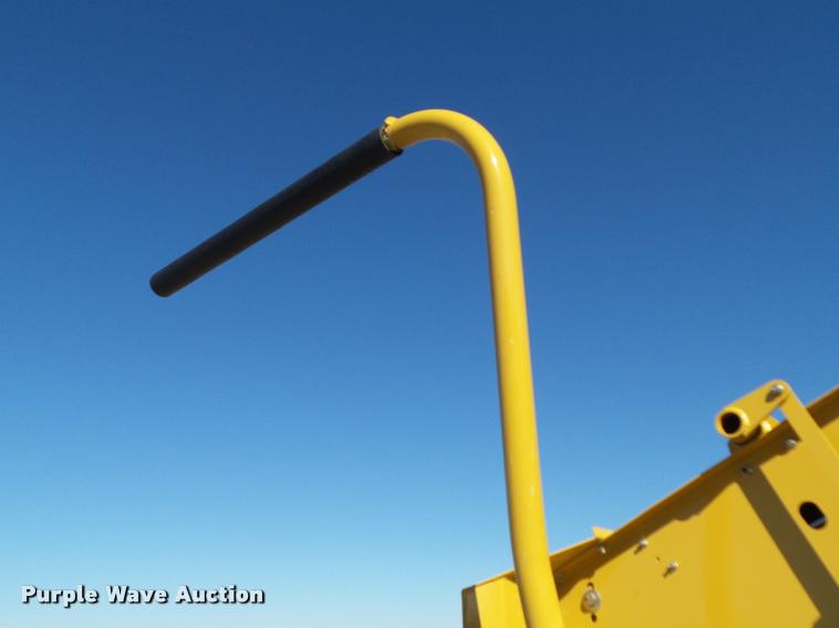 image for item G9554 2014 Vermeer 605 Super M Cornstalk Special round baler