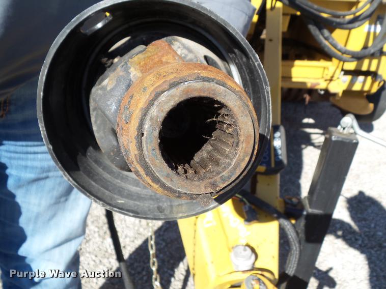 image for item G9554 2014 Vermeer 605 Super M Cornstalk Special round baler