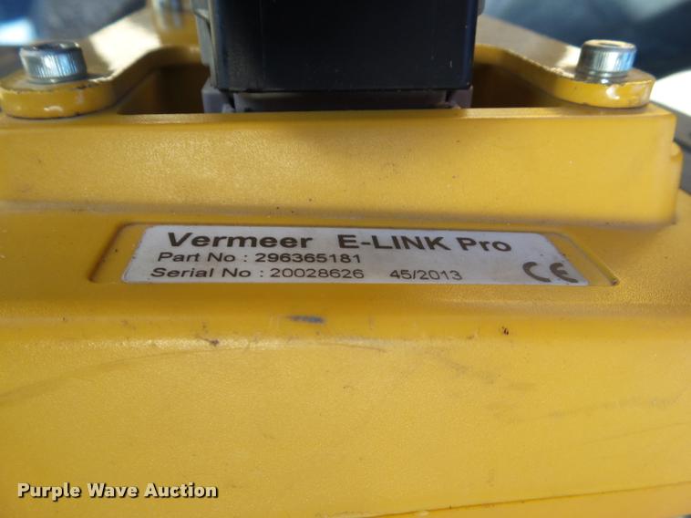 image for item G9554 2014 Vermeer 605 Super M Cornstalk Special round baler