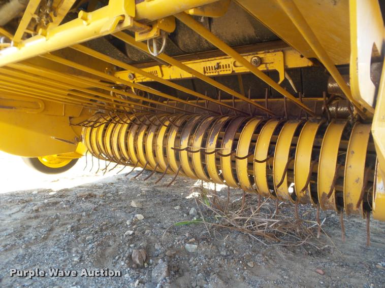 image for item G9556 2014 Vermeer 604 Super M round baler