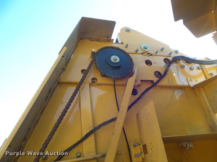 image for item G9556 2014 Vermeer 604 Super M round baler