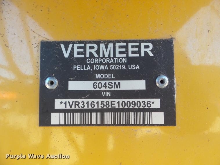 image for item G9556 2014 Vermeer 604 Super M round baler