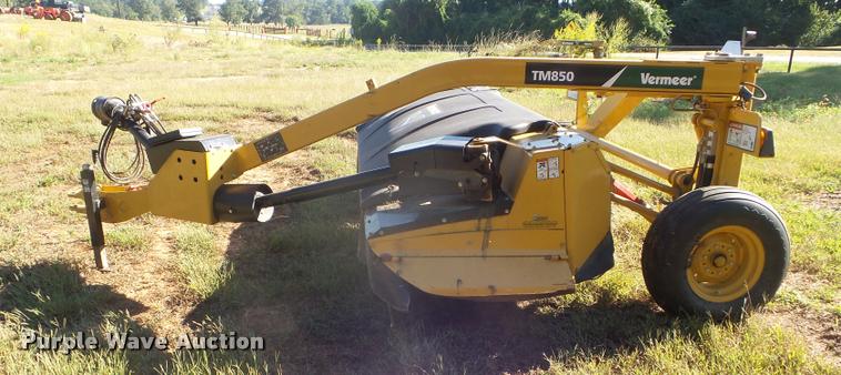 image for item G9557 2014 Vermeer TM850 disc mower