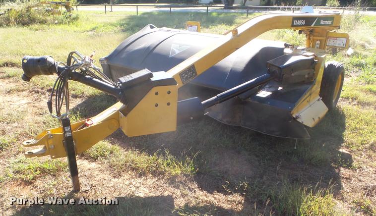 image for item G9557 2014 Vermeer TM850 disc mower