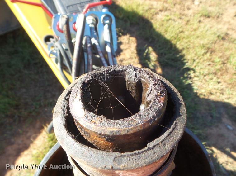 image for item G9557 2014 Vermeer TM850 disc mower