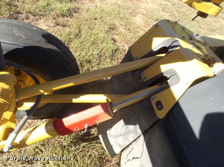 image for item G9557 2014 Vermeer TM850 disc mower