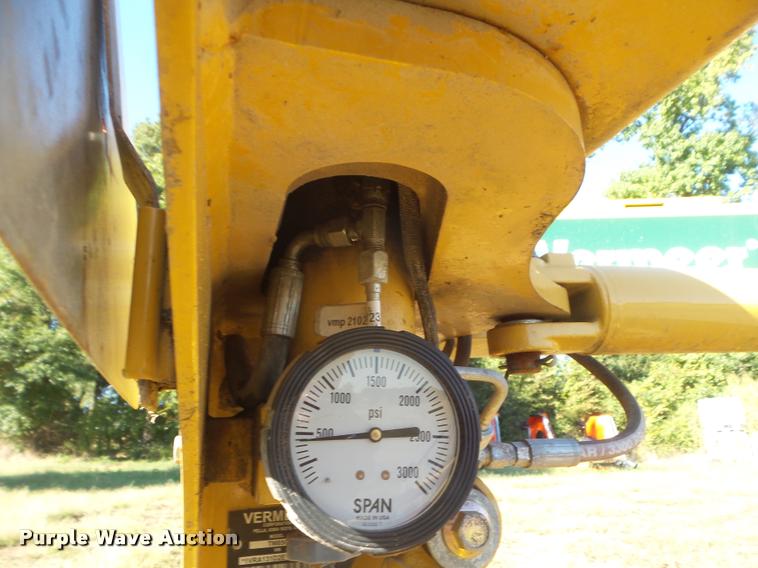 image for item G9557 2014 Vermeer TM850 disc mower