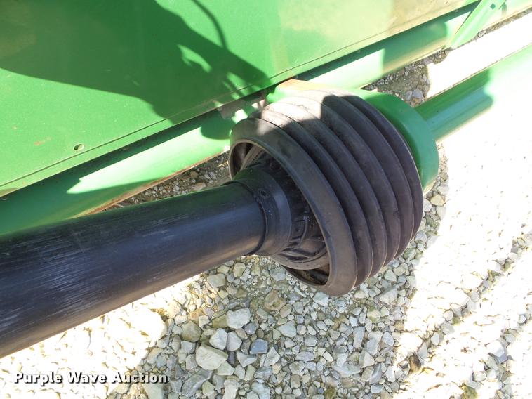 image for item J4757 2001 John Deere 930F flex head