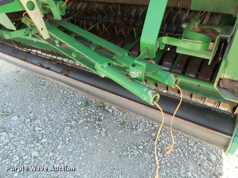 image for item J4759 2009 John Deere 568  Mega Wide Plus round baler