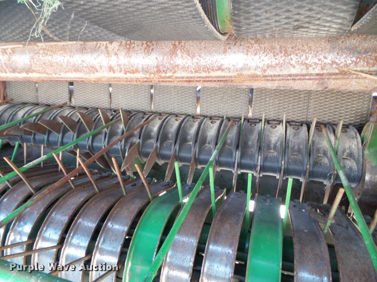 image for item J4759 2009 John Deere 568  Mega Wide Plus round baler
